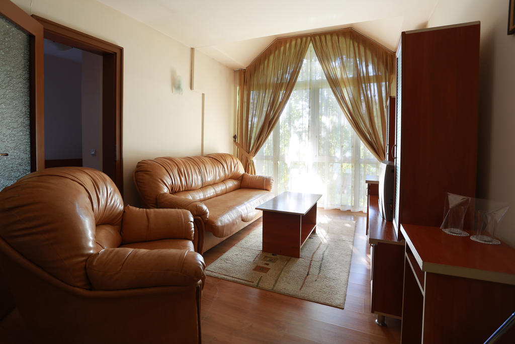 Acropolis Hotel 파자르지크 객실 사진
